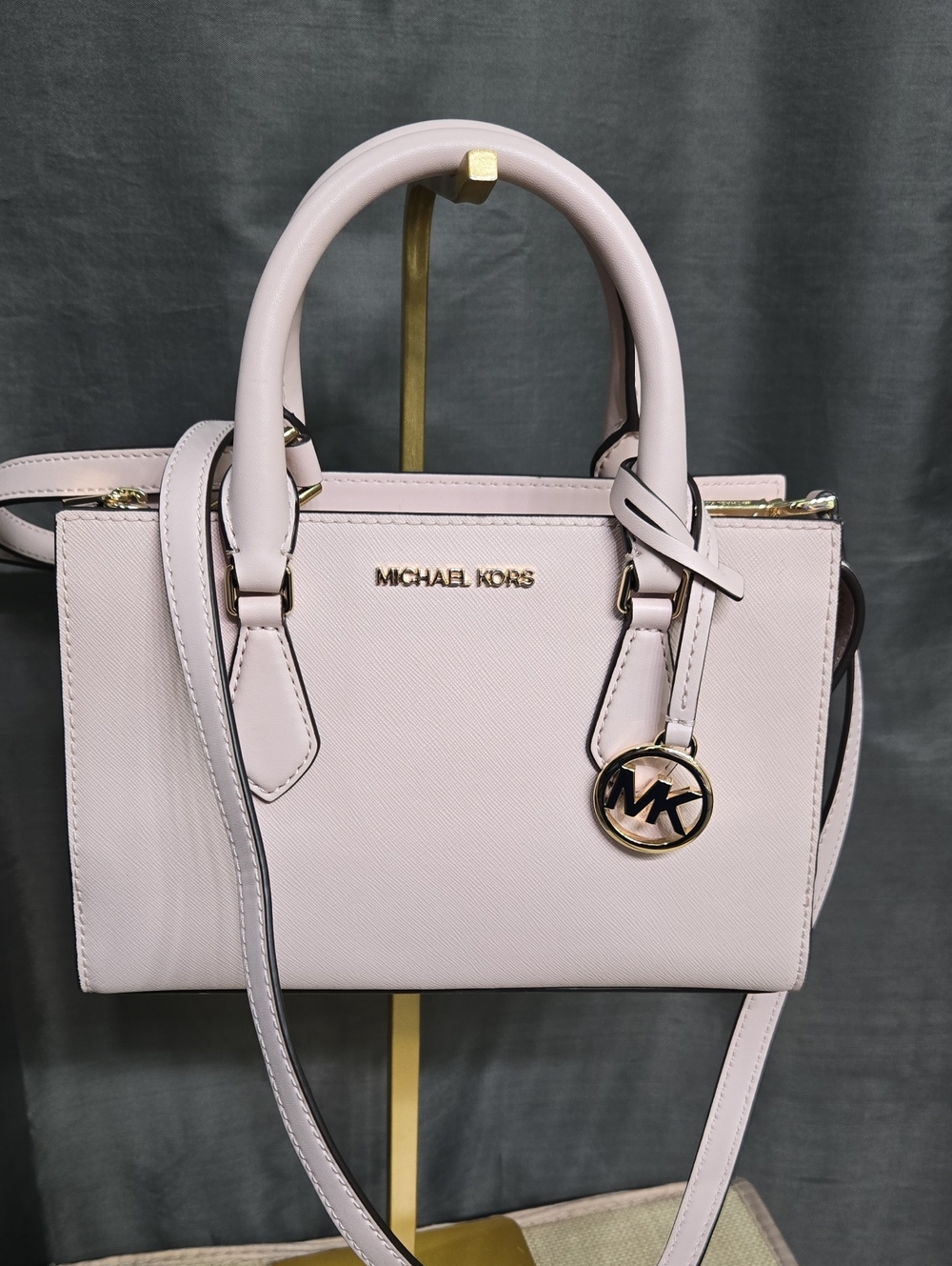 Like-new! Michael Kors Pale Pink Saffiano Leather Satchel with Gold Accent
